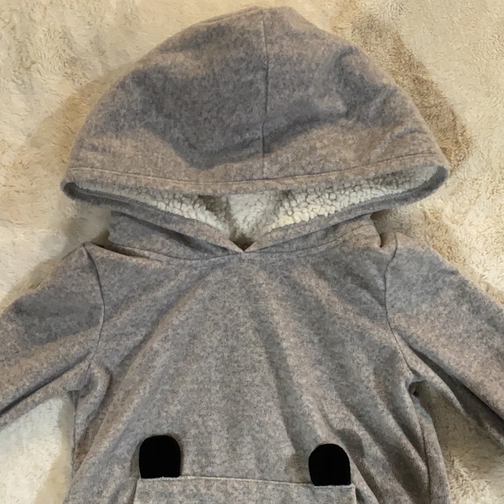 Carter’s pullover - Picture 3 of 12